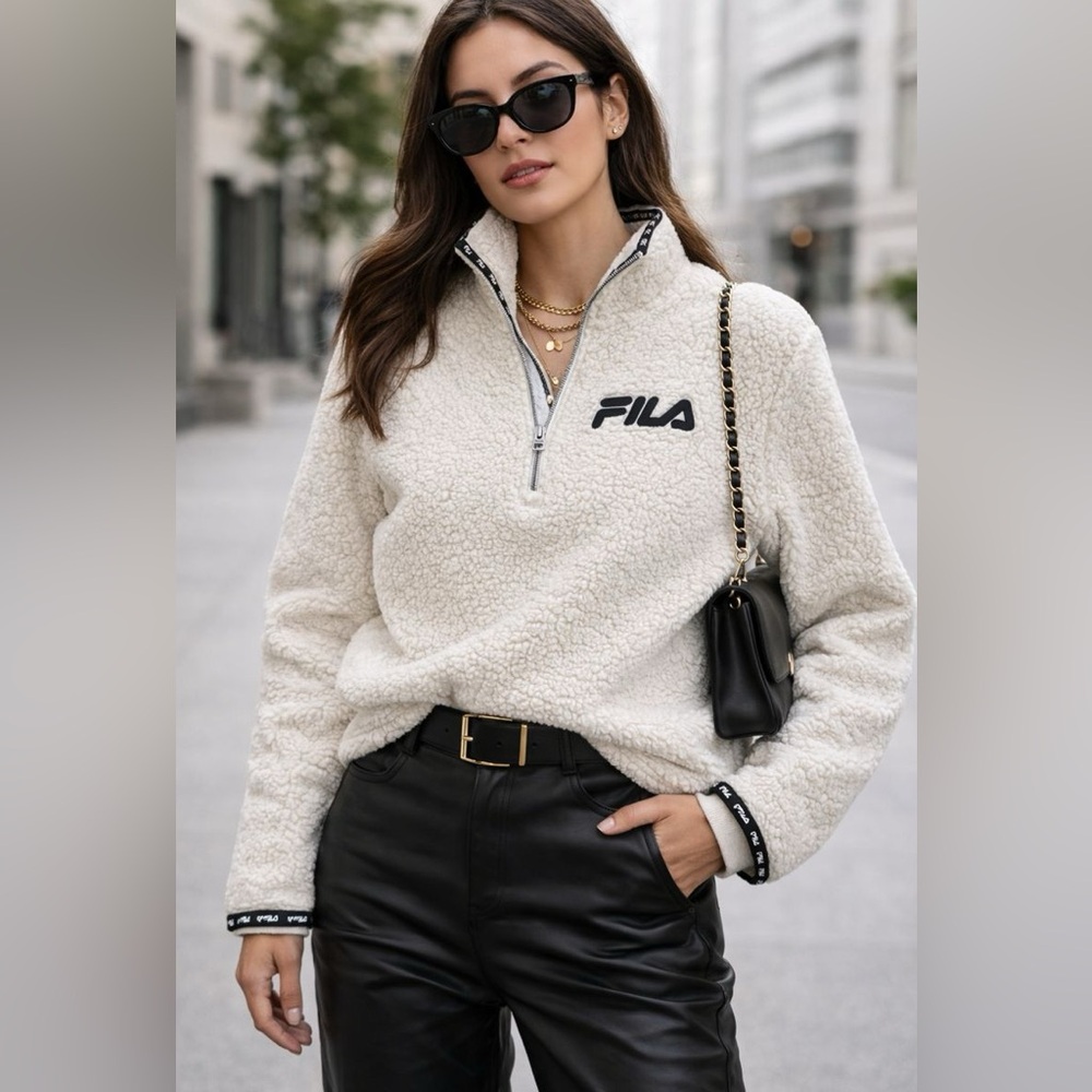 Medium Fila fleece
